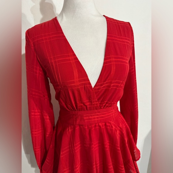 Saints + Secrets red romper long sleeve size XS - Picture 7 of 11